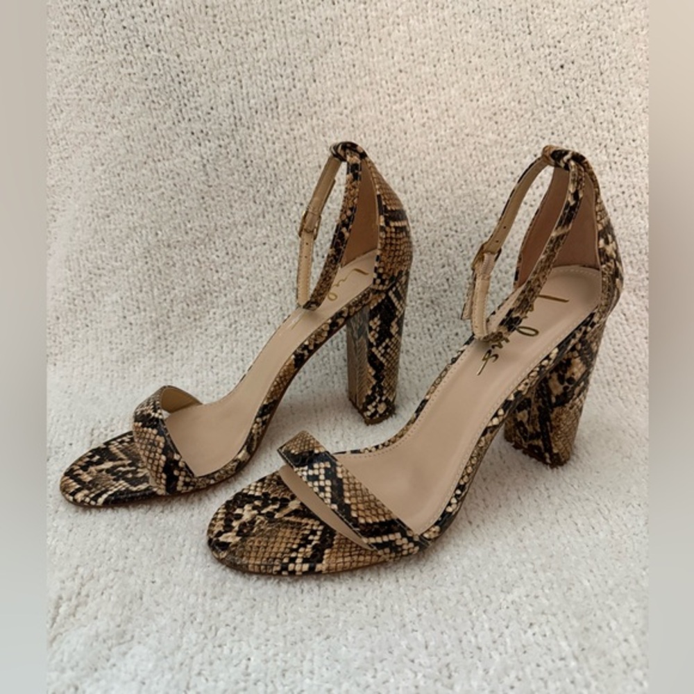 NWOB Lulu’s Taylor Tan Snake Print Ankle Strap Block‎ Heels - 10 - Picture 2 of 14